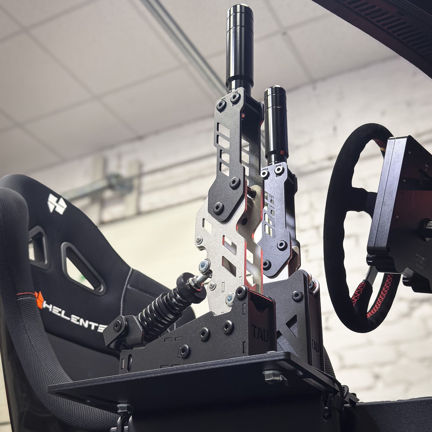 Helente CORE racing simulator