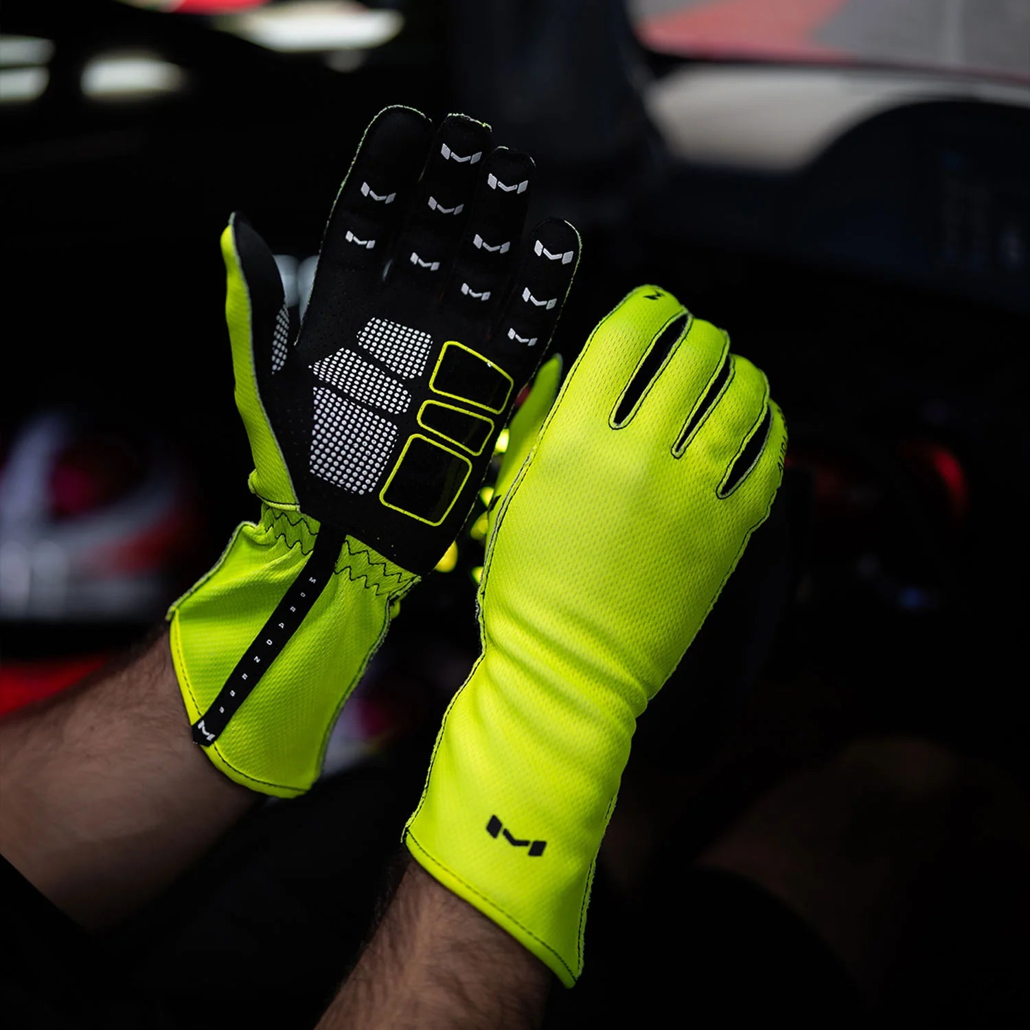 Moradnesss Aura Pro Volt Gloves – Helente